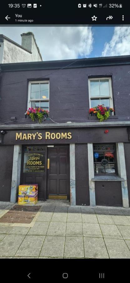 Mary Mullen'S Rooms Eyre Square. Galway Extérieur photo